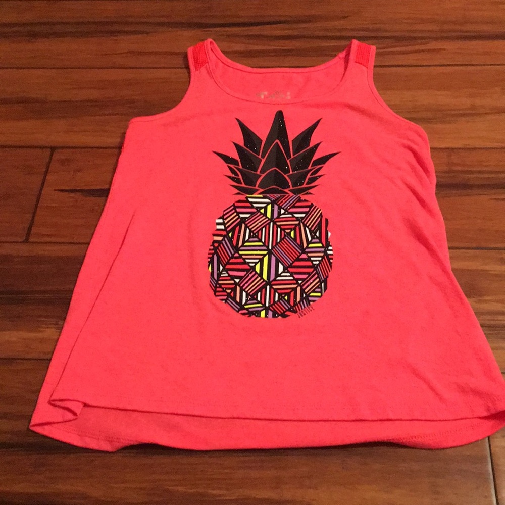 Pretty pineapple tank top